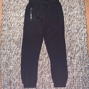 R+A Finn Pant In Track Black